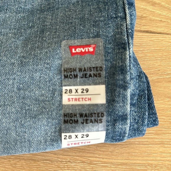 Levi Denim - Picture 2 of 8